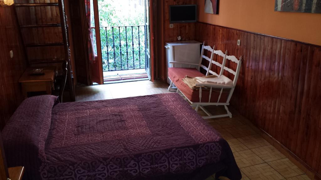 Hostal Rico Madrid Ruang foto