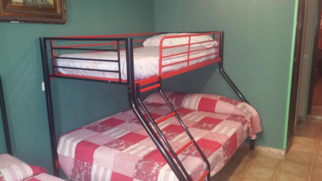 Hostal Rico Madrid Bagian luar foto